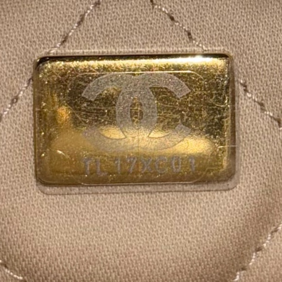 Authentic Pre-Owned Chanel Mini 22 Bag White - Picture 5 of 15